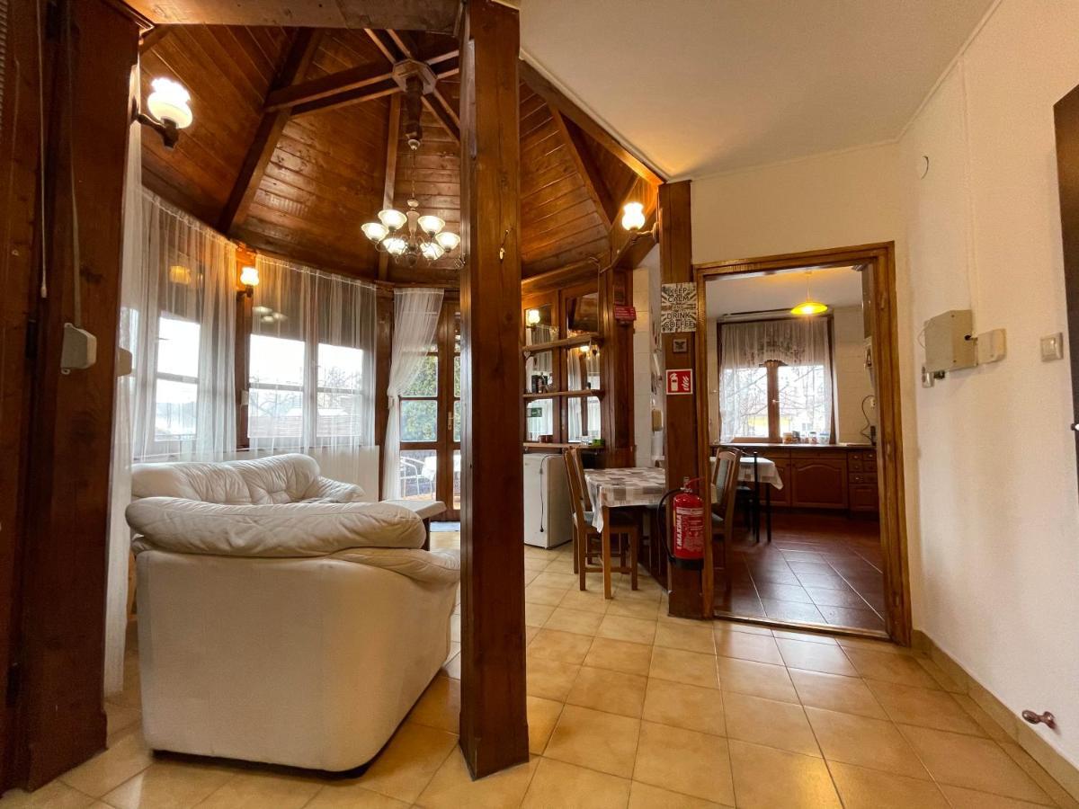 Tulipan Vendeghaz Hotel Miskolc Buitenkant foto