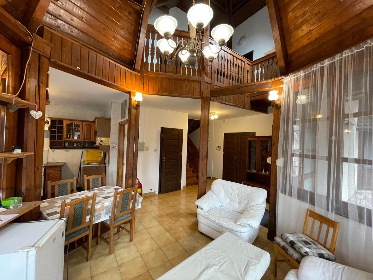 Tulipan Vendeghaz Hotel Miskolc Buitenkant foto