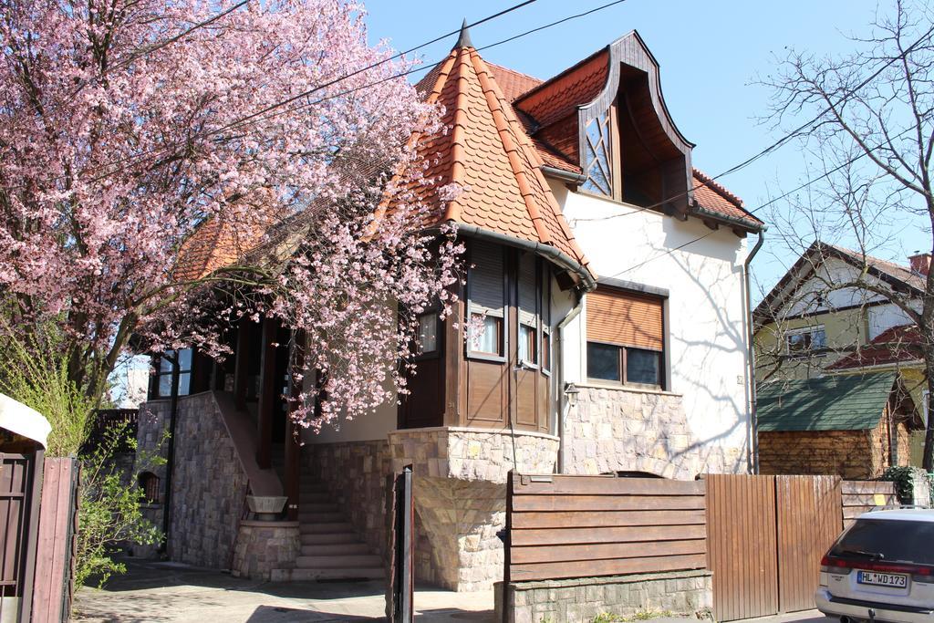 Tulipan Vendeghaz Hotel Miskolc Kamer foto