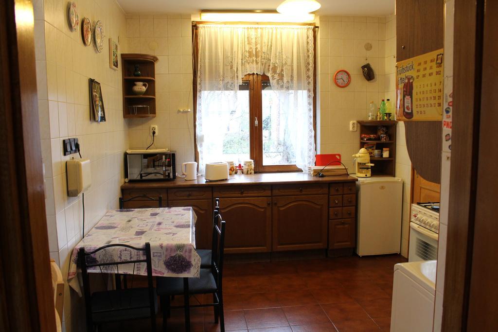 Tulipan Vendeghaz Hotel Miskolc Buitenkant foto
